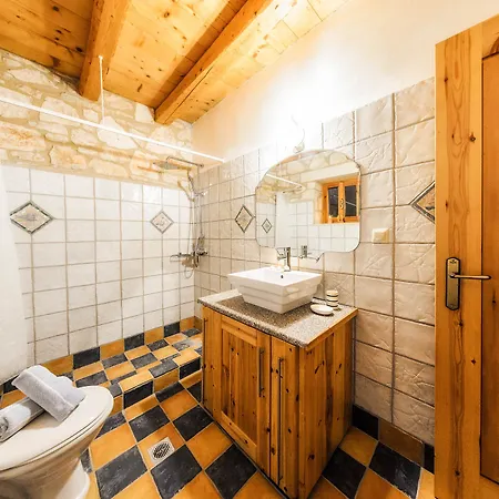 Joanna's Stone Appartamento Vasilikí