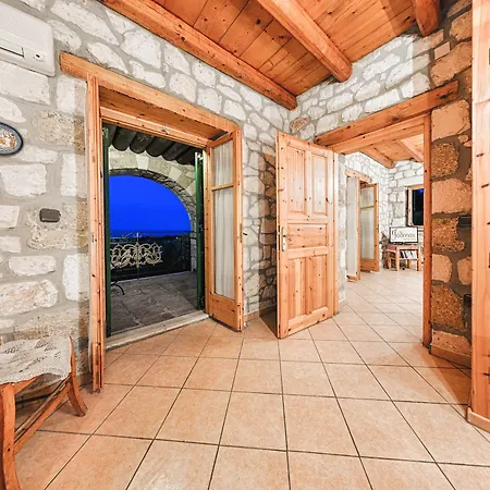 Joanna's Stone Apartman Vasilikí
