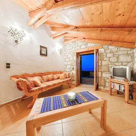 Joanna's Stone Vasilikí