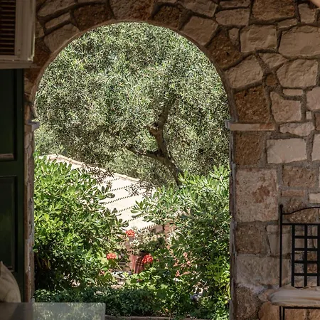 Joanna's Stone Apartament