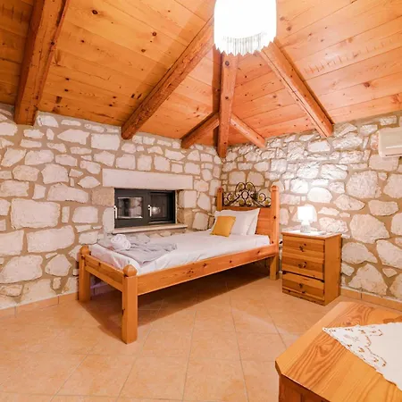 Joanna's Stone Apartament *