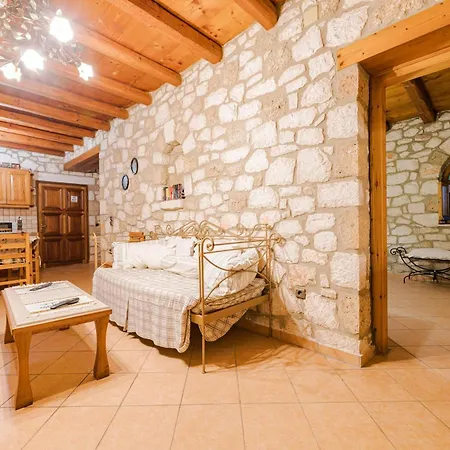 Joanna's Stone Apartament Vasilikí