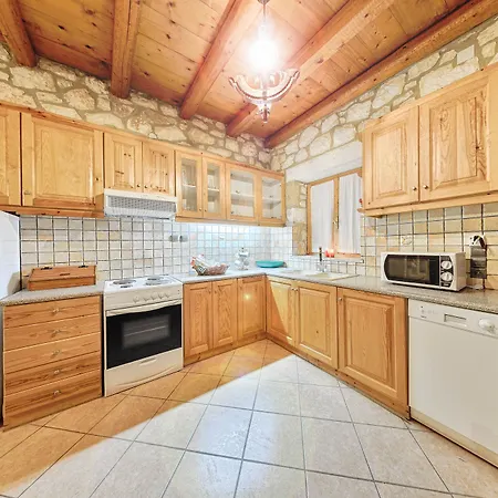 Joanna's Stone Apartment