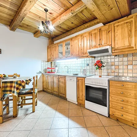Joanna's Stone Apartman