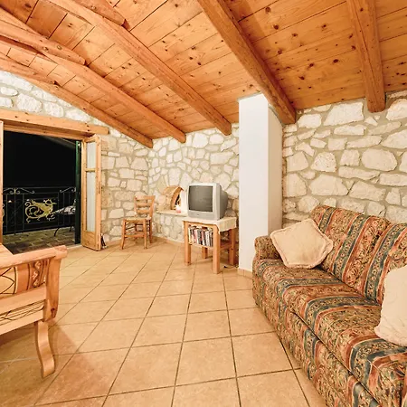 Apartament Joanna's Stone Vasilikí