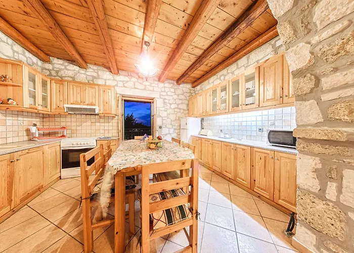 Joanna's Stone Apartmán *