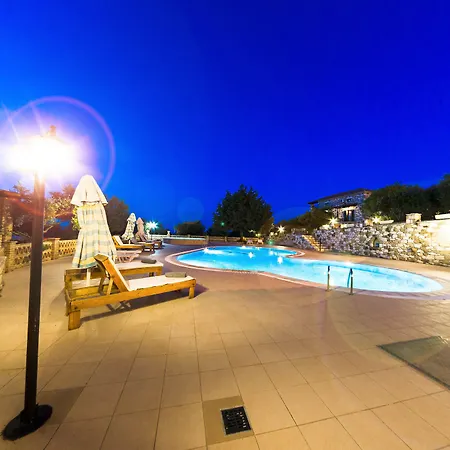 Joanna's Stone Apartmán *