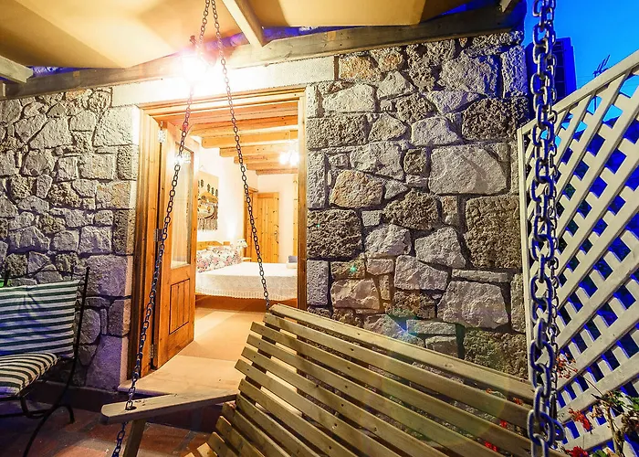 Joanna's Stone Apartment *